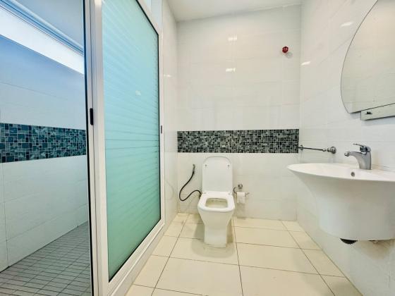 Arrenda-se Espaçoso Apartamento T3 no Maputo Beach Front_Av. Marginal