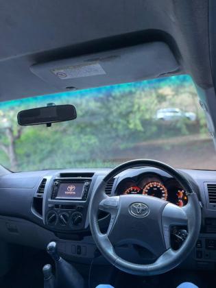 TOYOTA HILUX D3D 3.0cc 4x4 2014 MANUAL