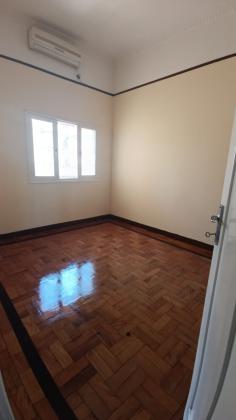 Arrenda-se flat T3 climatizada no 1⁰ andar - MALANGA