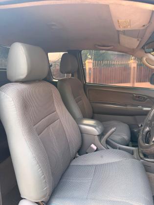 TOYOTA HILUX D4D CLUB CAB 2012 3.0cc 4x4 MANUAL