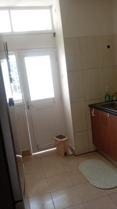 Arrenda-se flat T3 climatizada no 2⁰ andar - POLANA