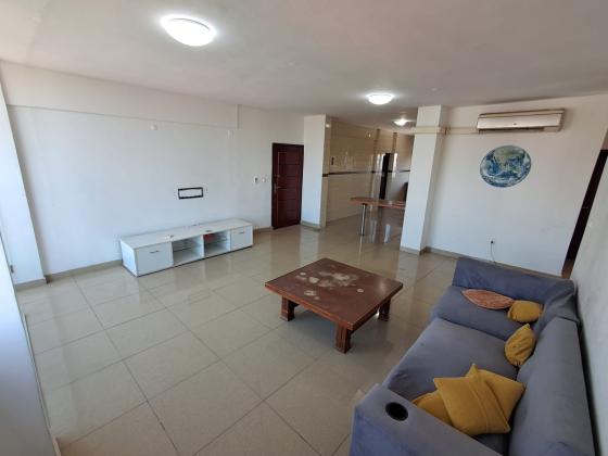 Arrenda-se flat T3 suite com 2 elevadores - POLANA