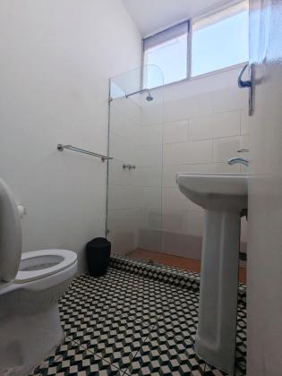 Arrenda-se flat T2 no 1⁰ andar - POLANA