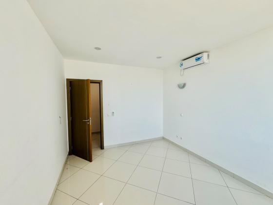 Arrenda-se Espaçoso Apartamento T3 no Maputo Beach Front_Av. Marginal