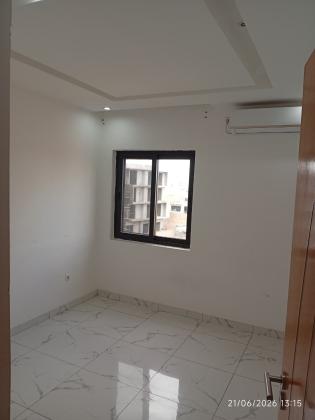 Vende-se Apartamento T3 no Condomínio Lua e Mar_Bairro Costa do Sol
