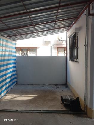 Dependencia com cizinha e wc fora e estacionamento - B. CENTRAL