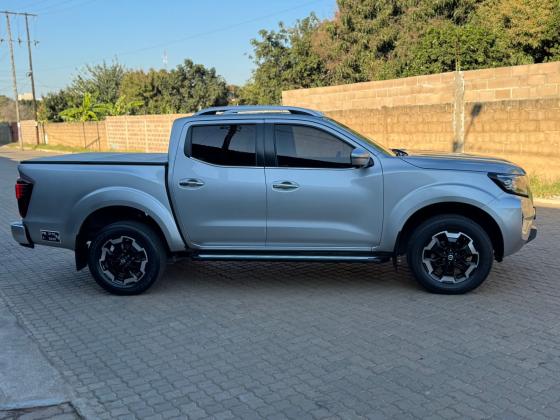 NISSN NAVARA 2022 4x4
