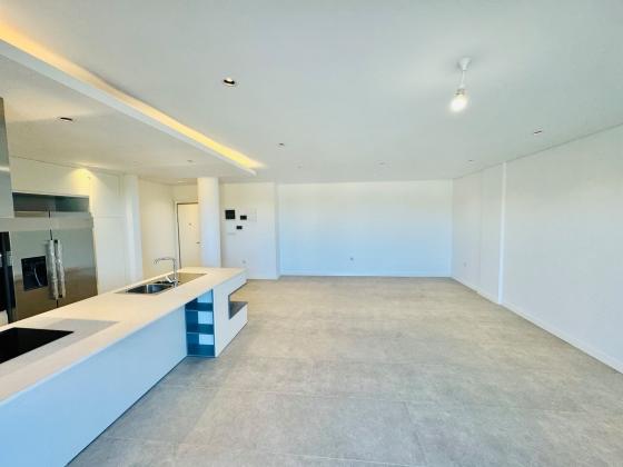 Arrenda-se Apartamento T2 no Palmar_Sommershield II