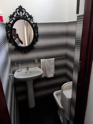 Arrenda-se moradia T5 (2 suites) climatizada com anexo - COOP