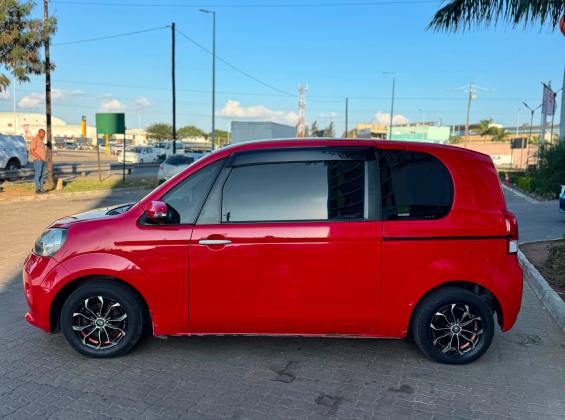 TOYOTA PORTE 1.0cc 2012