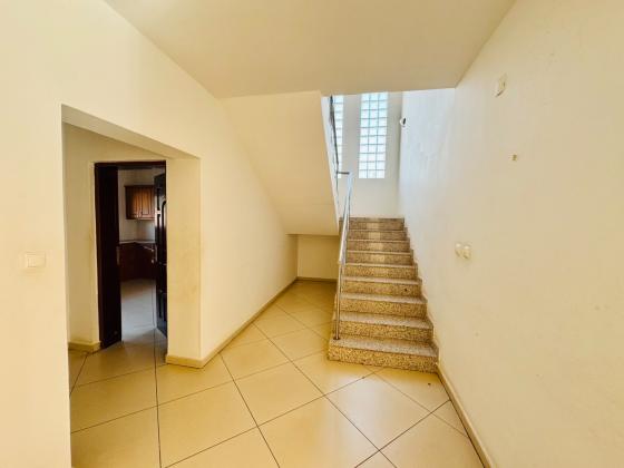 Arrenda-se Moradia Duplex T3 no Bairro Triunfo Velho