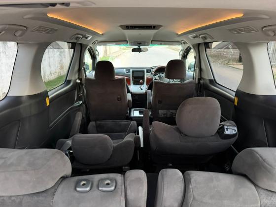 TOYOTA VELLFIRE 2.4cc 2011
