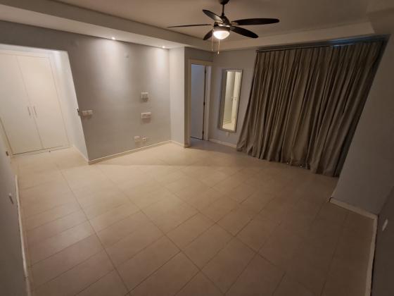 Penthouse T6 com piscina e vista ao mar - MARESIAS