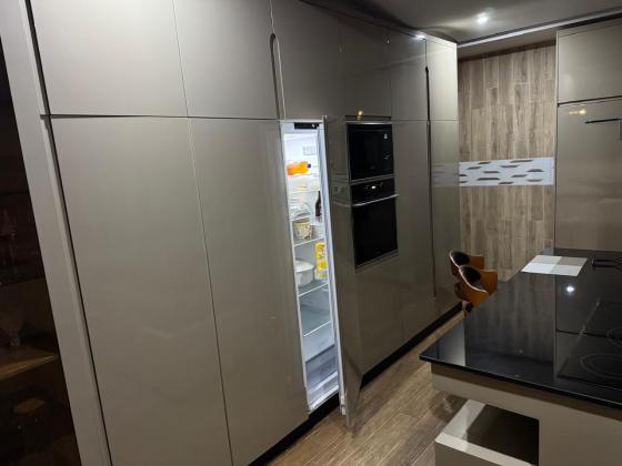 Arrenda-se Moradia Triplex T5 no Bairro Triunfo Novo
