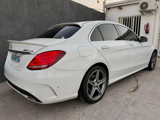 MERCEDES BENZ C220d 2015 RÉCEM IMPORTADO