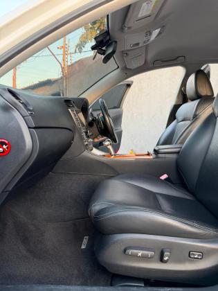 TOYOTA LEXUS IS250 2008 RÉCEM IMPORTADO