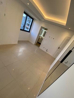 Arrenda-se moradia T4 (4 suites) com anexo - TRIUNFO