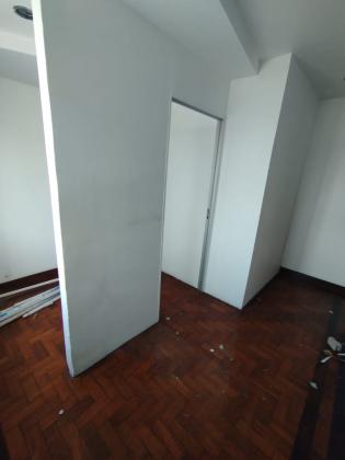 Arrenda-se flat T2 tipo geminada no 1⁰ andar com terraco privado - B. CENTRAL