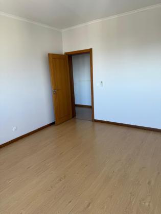 Arrenda-se Apartamento T3 nas Torres Azuis_Bairro da Polana