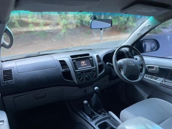 TOYOTA HILUX D3D 3.0cc 4x4 2014 MANUAL