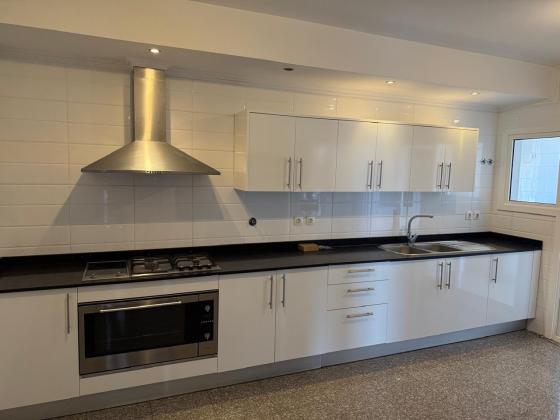 Arrenda-se Apartamento T3 nas Torres Azuis_Bairro da Polana