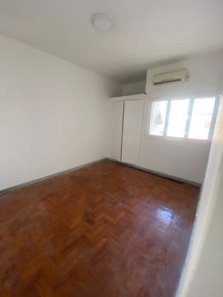Arrenda-se flat T2 climatizada no 2⁰ andar - MALHANGALENE