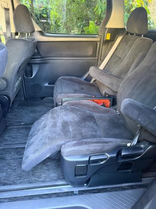 TOYOTA VELLFIRE 2.4cc 2011