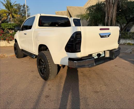 Toyota Hilux GD-6 2.8 2018 club cab