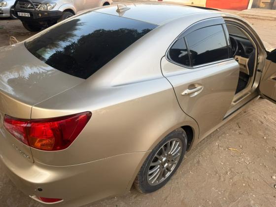 Lexus IS250