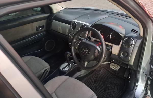 Mazda Verisa