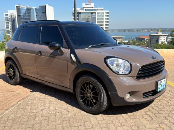 MINI COOPER COUNTRYMAN