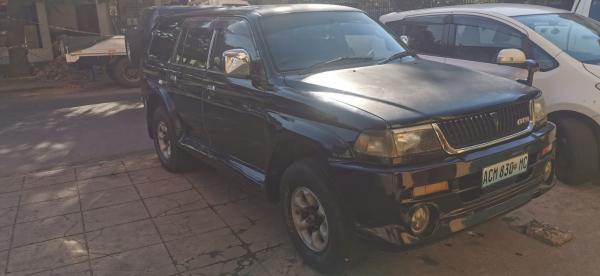 Mitsubishi Challenger