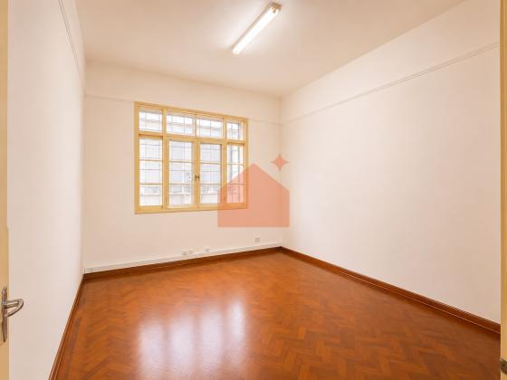 VENDE-SE GEMINADA T3 BAIRRO DA POLANA