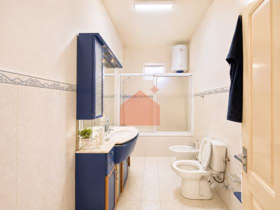 VENDE-SE GEMINADA T3 BAIRRO DA POLANA