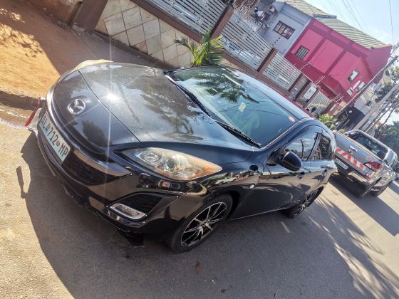 Mazda Axela Sport Modelo 2010