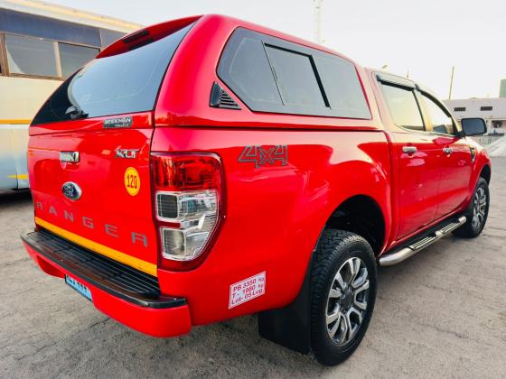 Ford Ranger XLT 2014 com Canopy