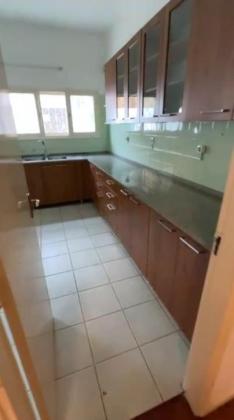 Arrenda-se moradia t4+1 na sommerchield zona do Parquinho