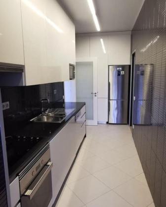Apartamento T3 no Xiluva jardim