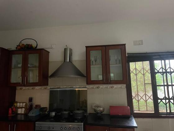 Vende-se Moradia T5