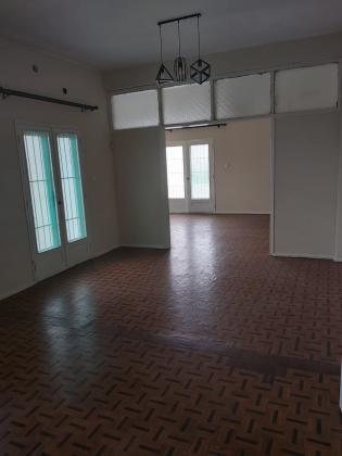 ARRENDA-SE GEMINADA T4 - CIDADE DE QUELIMANE (879380381)