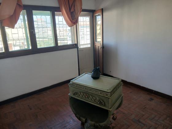 Arrenda-se um apartamento  tipo 3 na  Baixa