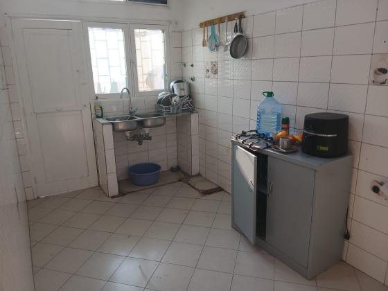 Arrenda-se um apartamento  tipo  3 no bairro  Central