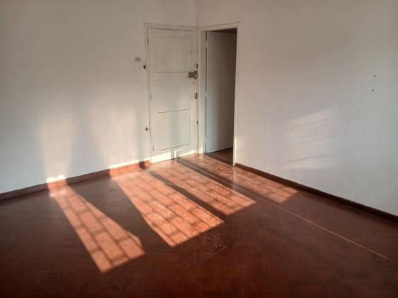 Arrenda-se um apartamento  tipo  3 no bairro  Central