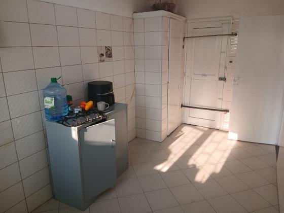 Arrenda-se um apartamento  tipo  3 no bairro  Central