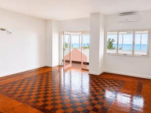 vende-se excelente apartamento tp4 na polana Julius nherere