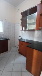 Arrenda-se flat T3 climatizada no 1⁰ andar - MALANGA