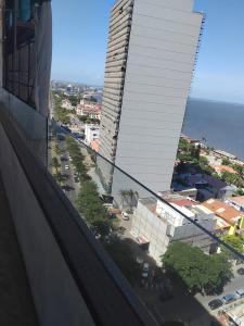 Arrenda-se flat T3 suite com vista ao mar e 2 elevadores - JULIUS NYERERE