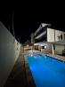 Arrenda-se Moradia Triplex T5 no Bairro Triunfo Novo