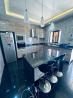INACABADA -> com anexo T2 concluido: vende-se moradia T4 (4 suites) e piscina