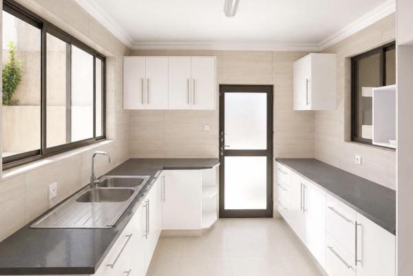 Vende-se Moradia/Geminada T3 no Condomínio Adil_Bairro Triunfo